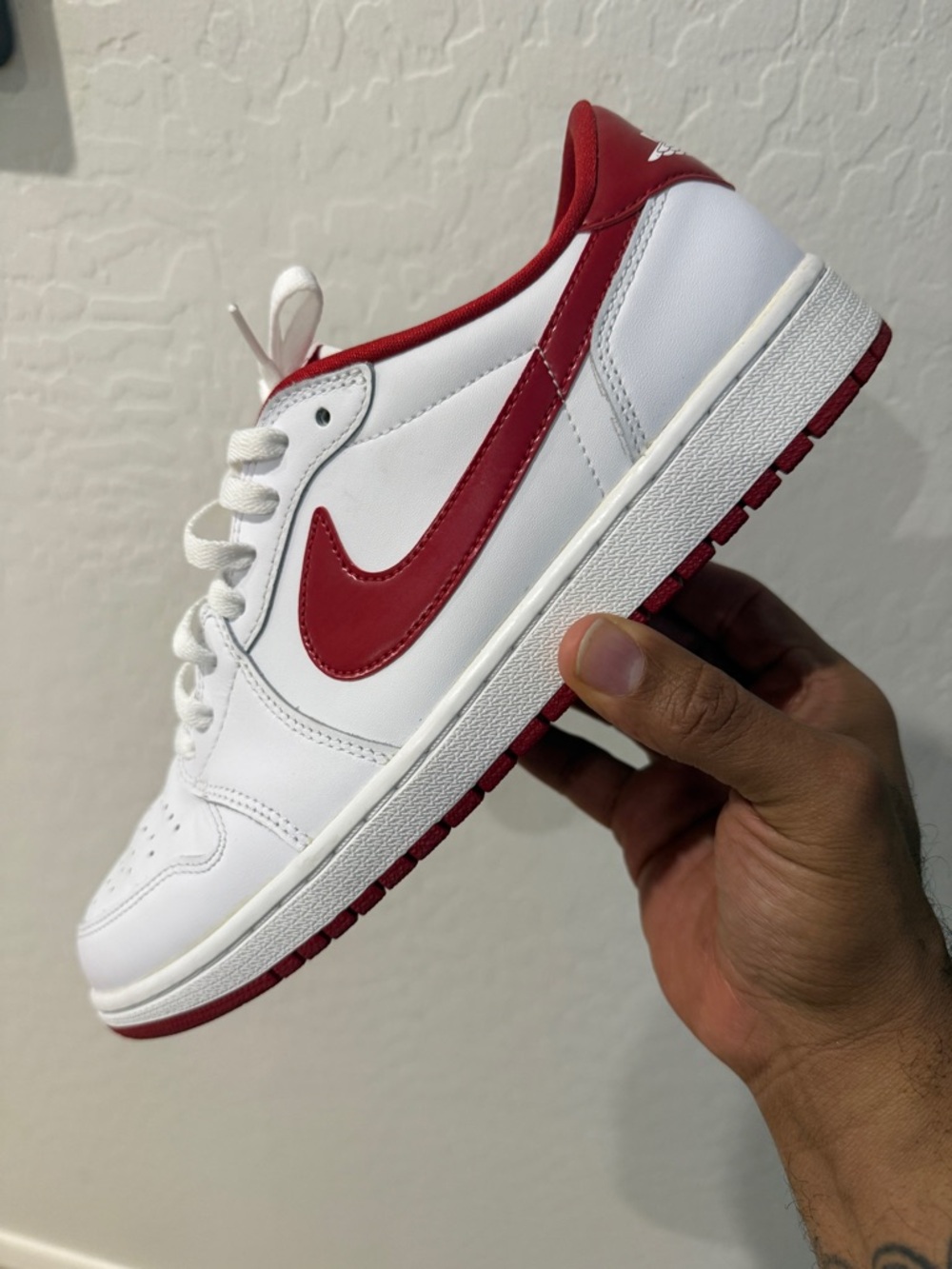 Air Jordan 1 Retro Low White Varsity Red (2015) - Size 11.5M 705329-101 CLEAN